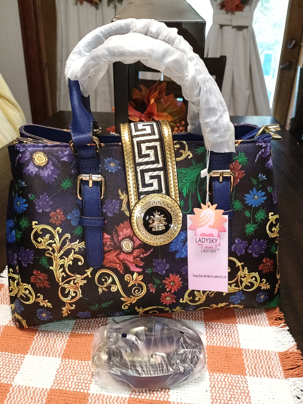 Lady Sky Tote - Picture 3 of 6